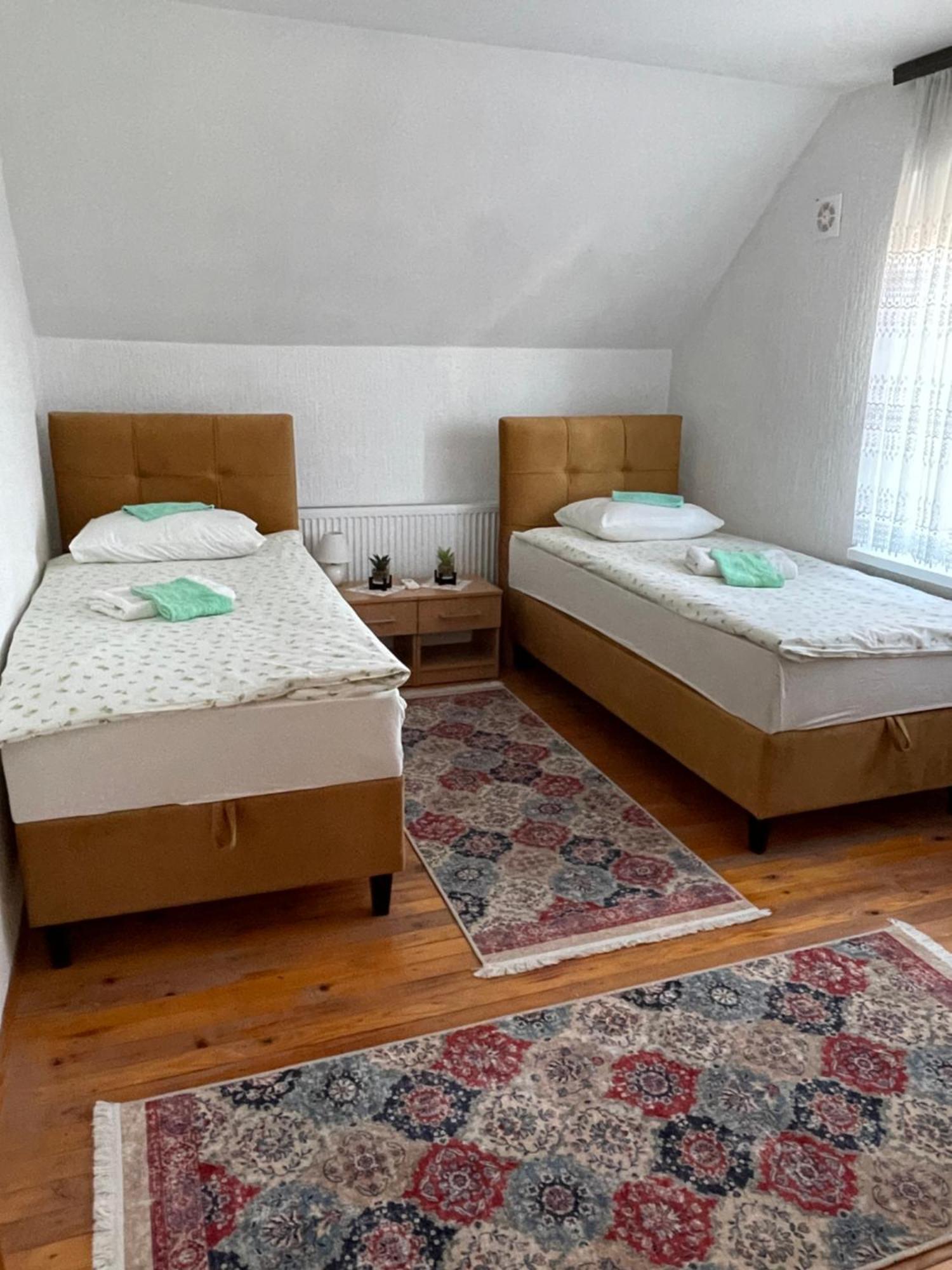 Lara - 12 eur po osobi Gradacac Exterior foto