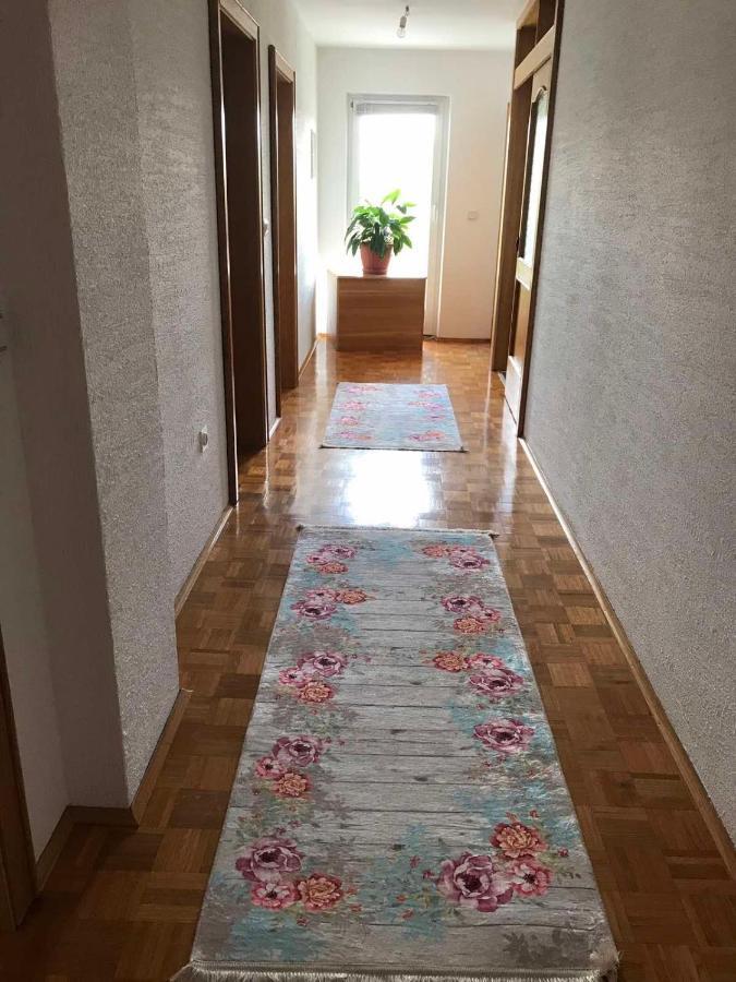 Lara - 12 eur po osobi Gradacac Exterior foto