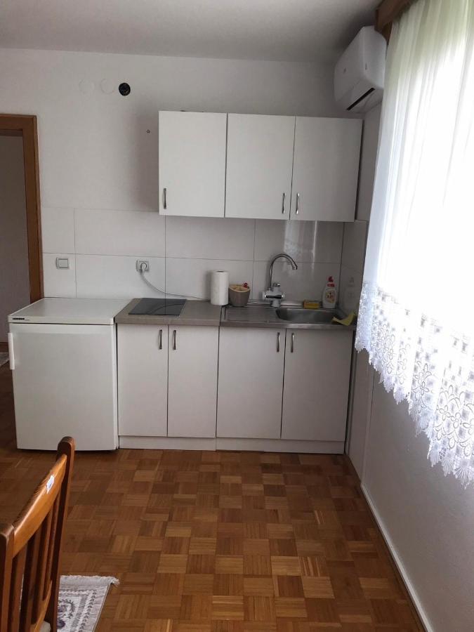 Lara - 12 eur po osobi Gradacac Exterior foto